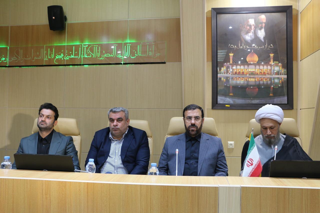 تاکید امام جمعه شیراز و استاندار فارس بر تقویت انسجام ملی