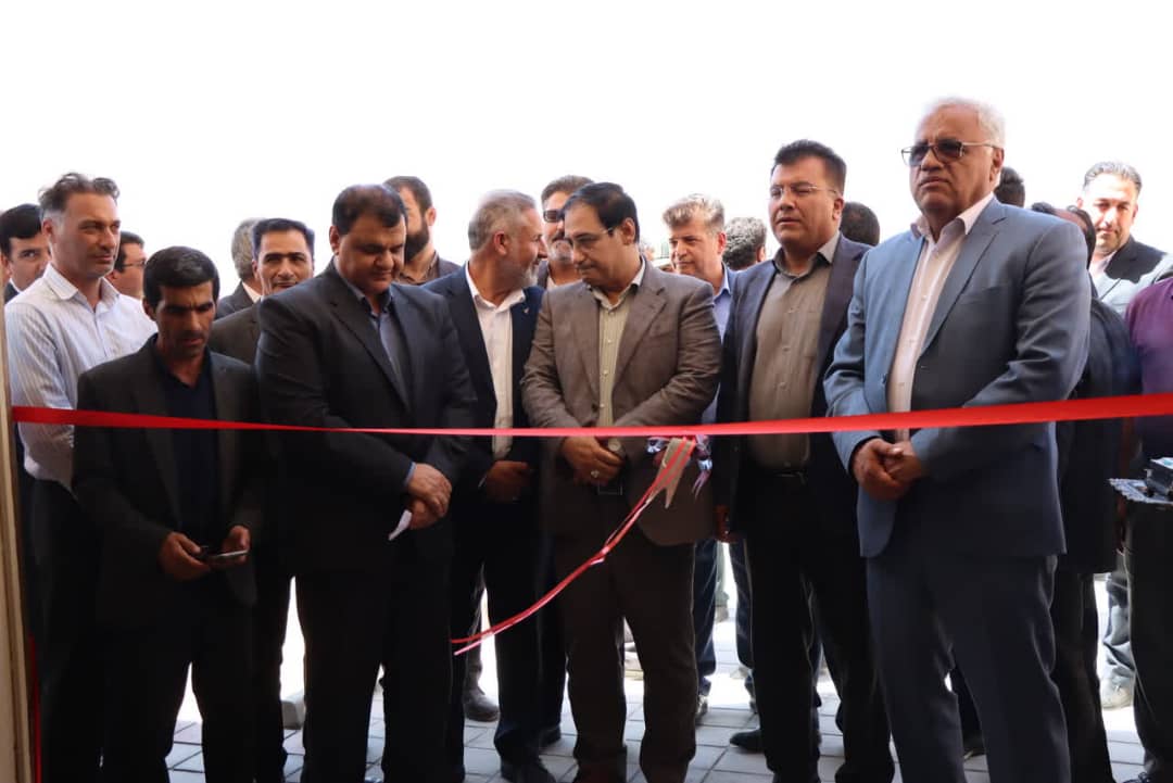 مجموعه ورزشی کارگران استهبان پس از ۱۴ سال افتتاح شد