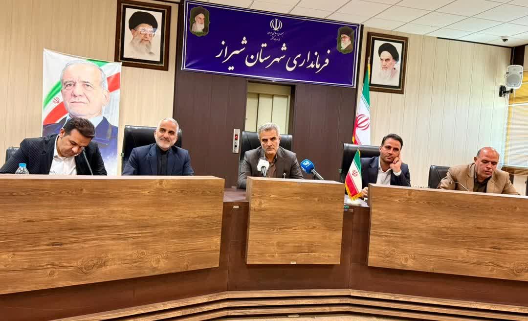 نشست -خبری- فرمانداری- علاالدین -کراماتی - باغ شهرها- عضو تعلیق شده - شورا