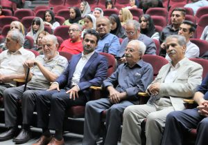 تمام امکانات برای توسعه تئاتر فارس به میدان می آیند