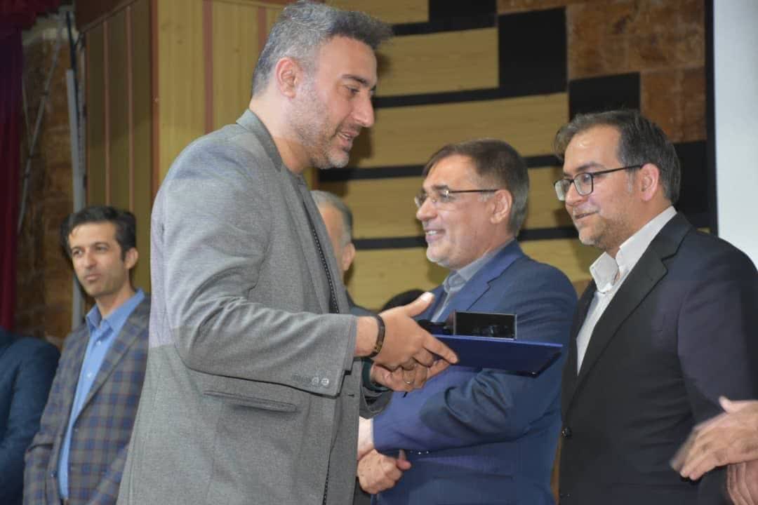پگاه فارس در جشنواره «صنعتگران پیشرو» خوش درخشدید 