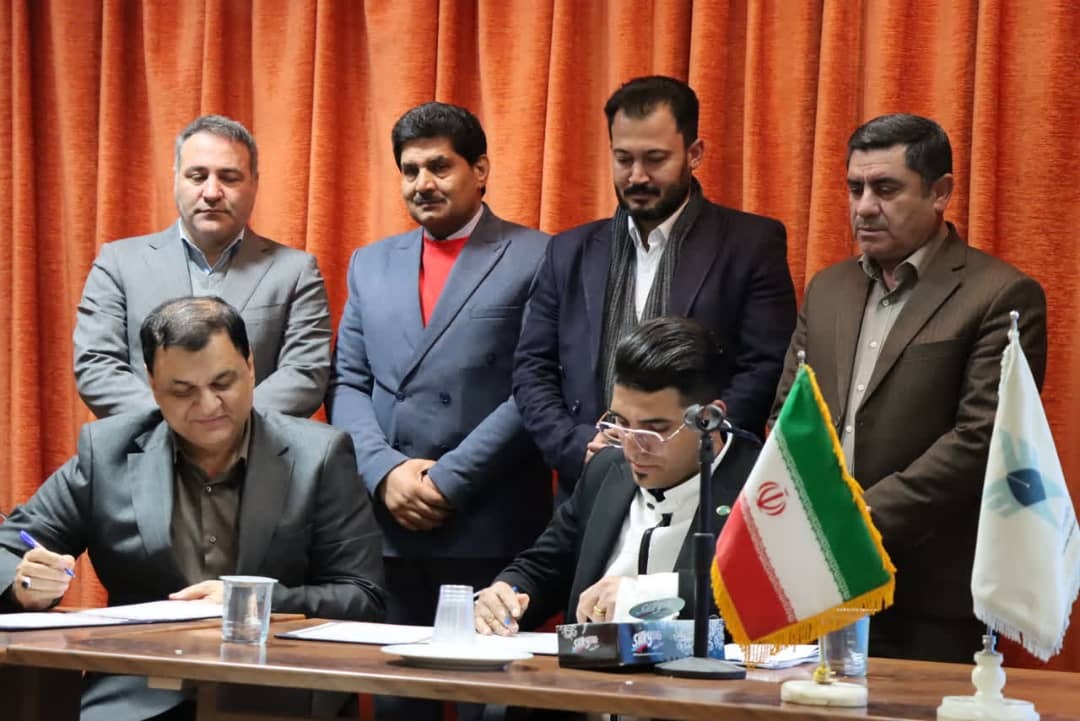 چراغ سرمایه‌گذاری برای تولید و گردشگری در سپیدان روشن شد