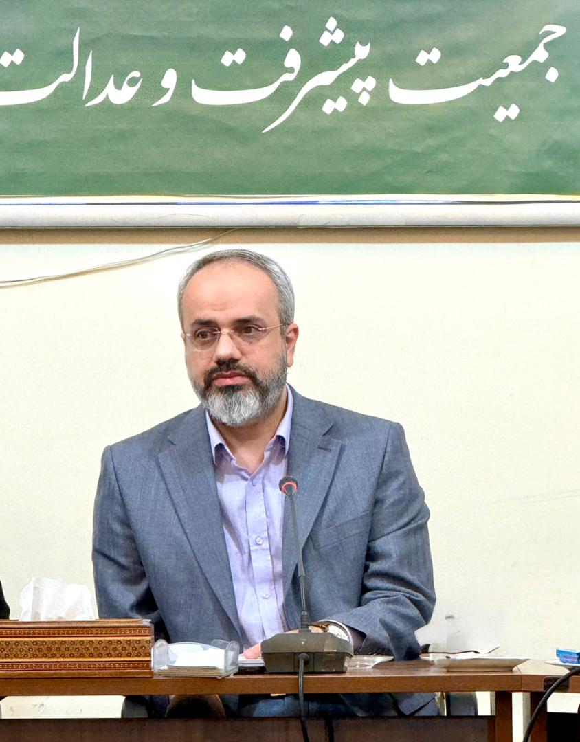 مدیریت شهری آینده باید مبتنی برظرفیت نخبگان و جوانان کارآمد باشد