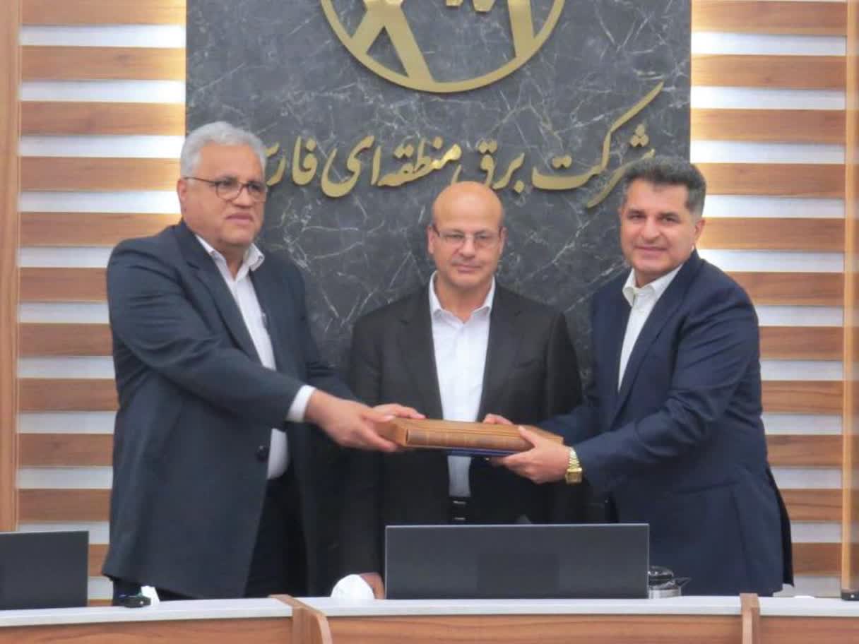نواب قائدی مدیرعامل جدید شرکت برق منطقه‌ای فارس شد