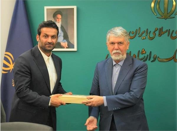 فارس؛ پرچمدار فرهنگ ایران شد
