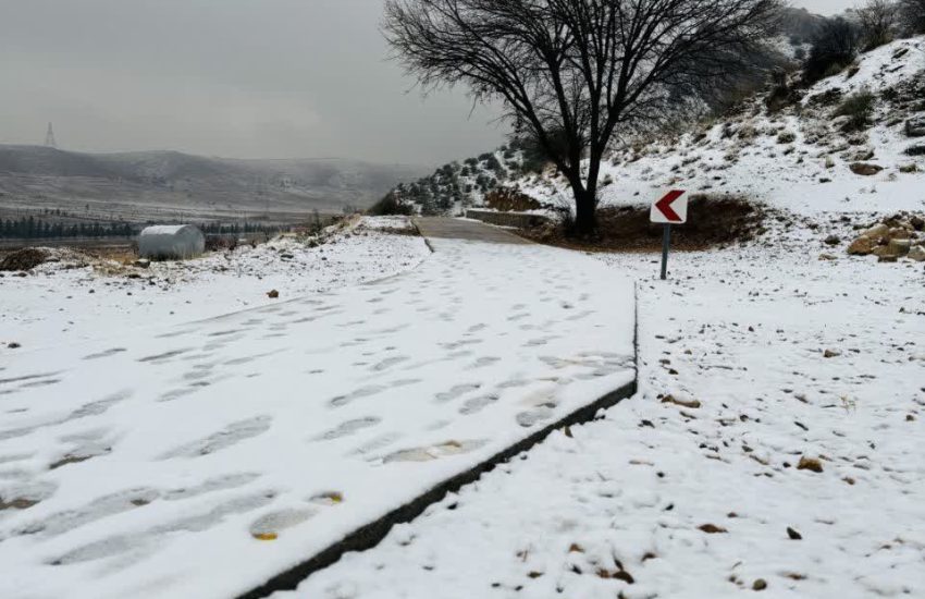 بارش برف‌درمسیردوچرخه‌سواری کوهستان