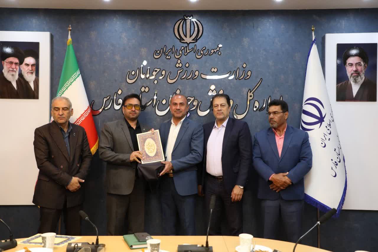 روابط عمومی هیئت ورزش‌های همگانی فارس در جمع برترین‌های استان